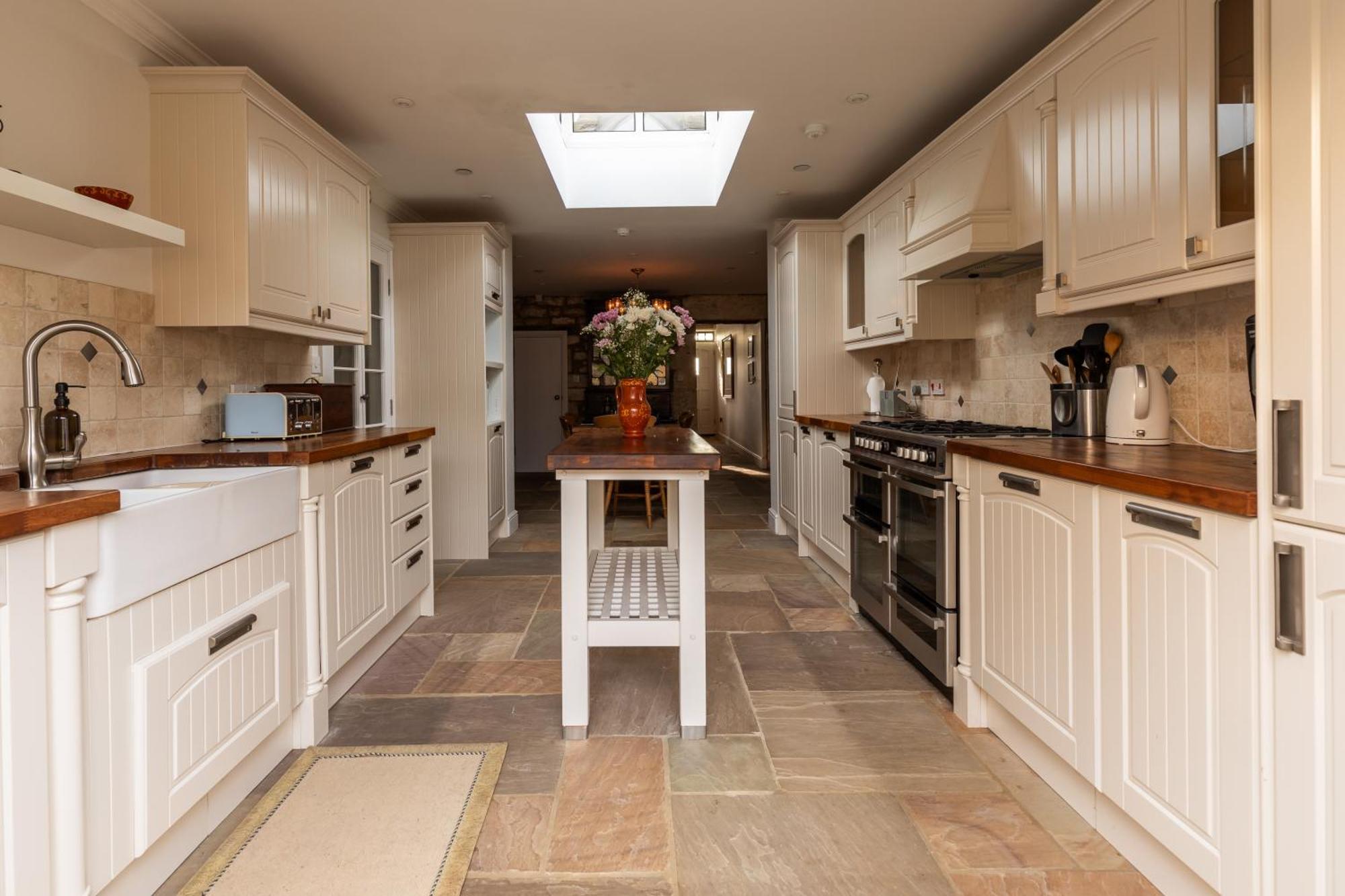 Vila Bearfield - Premium 3-Bed House With Private Garden Bradford-On-Avon Exteriér fotografie